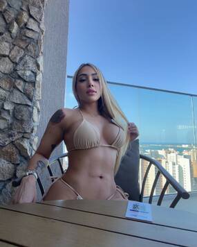 Mel sexy