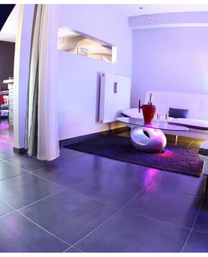 Crystal Bar