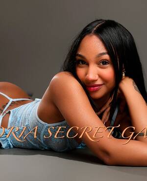 VICTORIA SECRET GARDEN