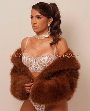 VICTORIA SECRET GARDEN