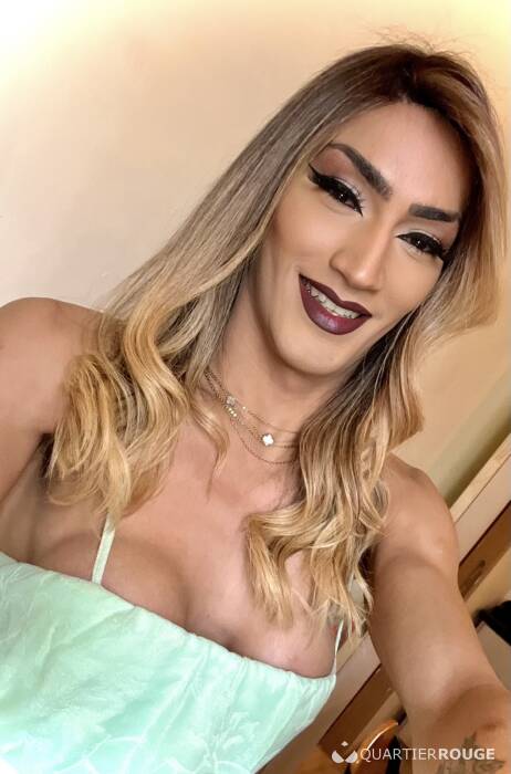 Kiara Kiss (Photo)
