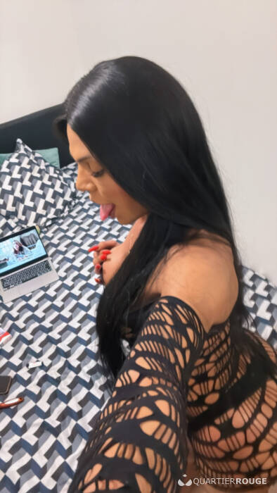 Dafynne Silva (Photo)