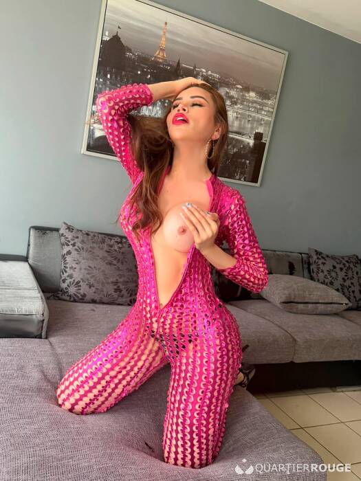 VALERIA TRANS (Photo)
