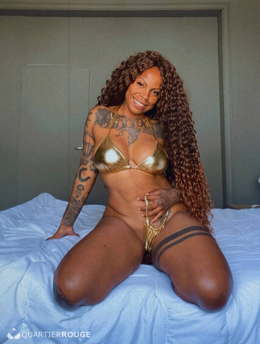 Carolina Cruz (Photo)