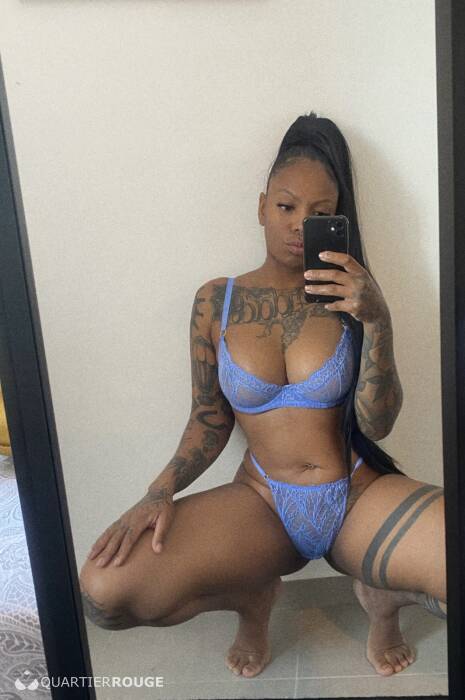 Carolina Cruz (Photo)