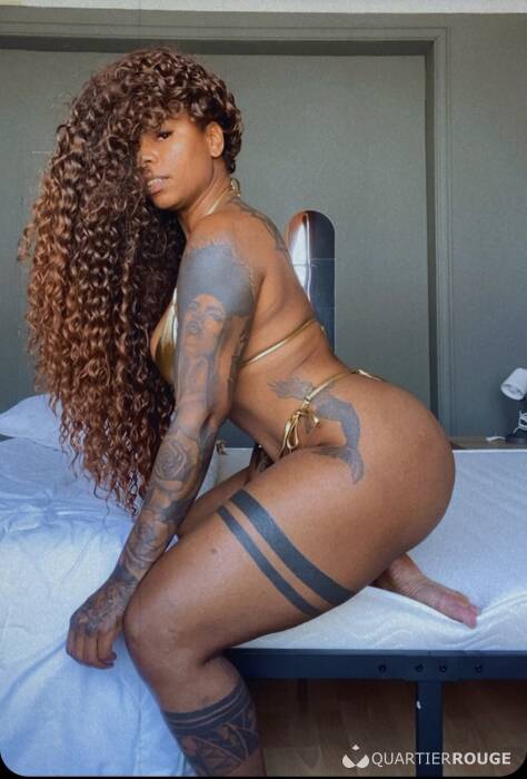 Carolina Cruz (Photo)