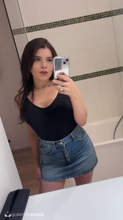 BIA BRAZILIAN GFE (Photo)