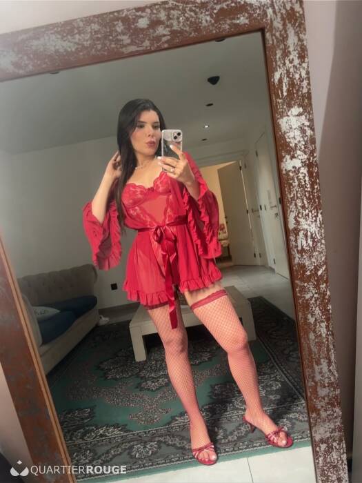 BIA BRAZILIAN GFE (Photo)