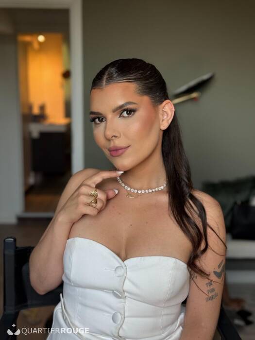 BIA BRAZILIAN GFE (Photo)