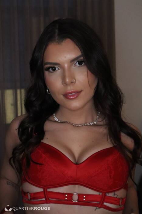 BIA BRAZILIAN GFE (Photo)