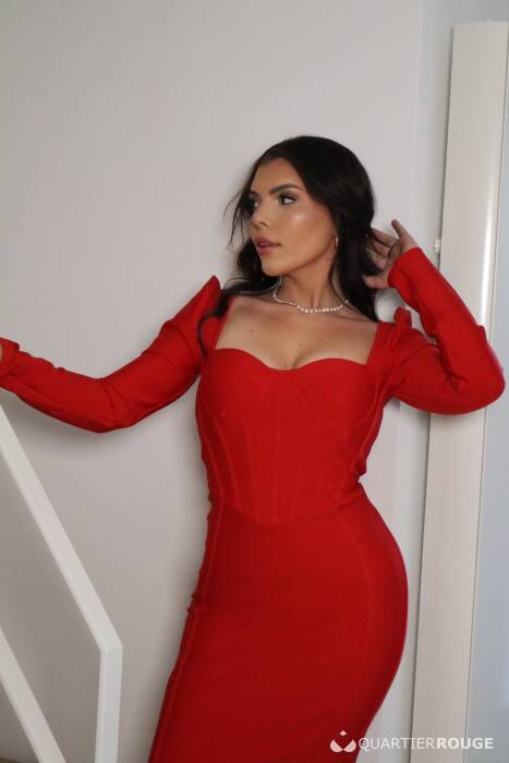 BIA BRAZILIAN GFE (Photo)