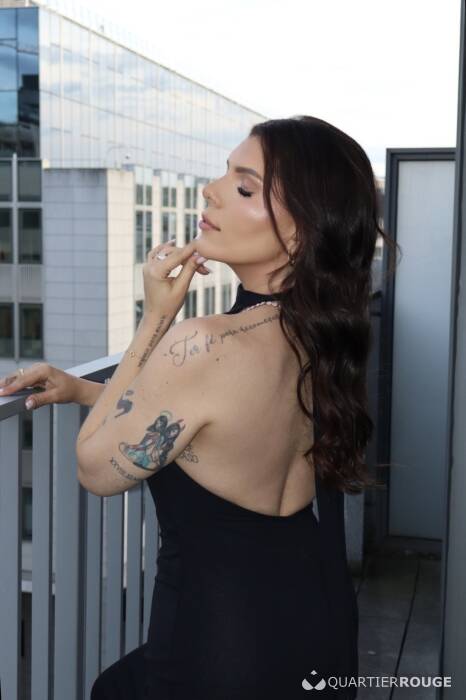 BIA BRAZILIAN GFE (Photo)