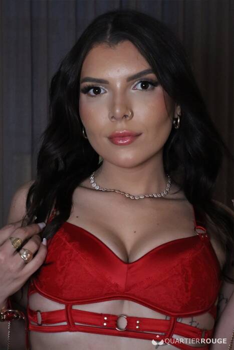 BIA BRAZILIAN GFE (Photo)