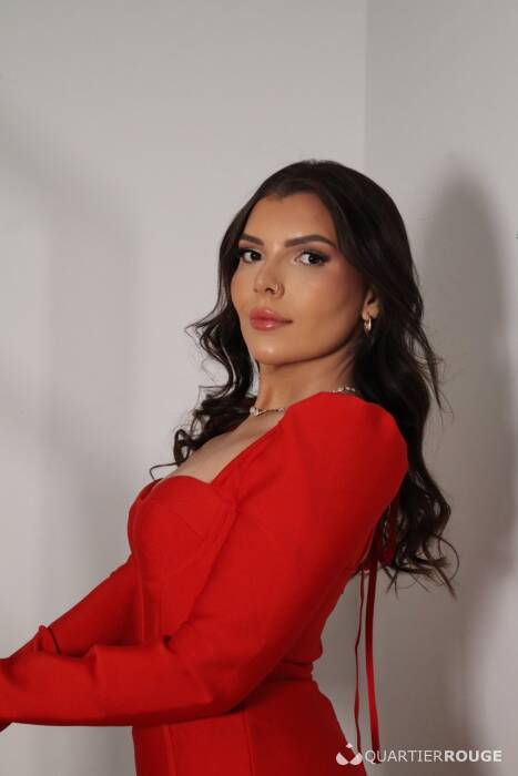 BIA BRAZILIAN GFE (Photo)