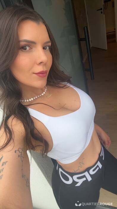 BIA BRAZILIAN GFE (Photo)