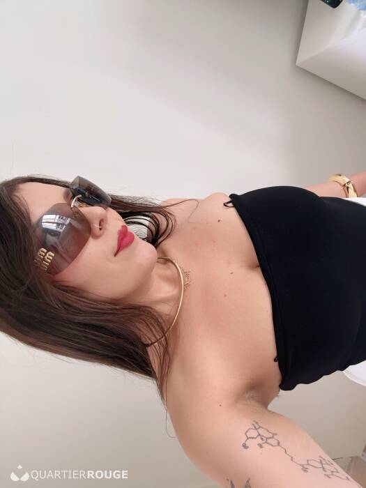 BIA BRAZILIAN GFE (Photo)