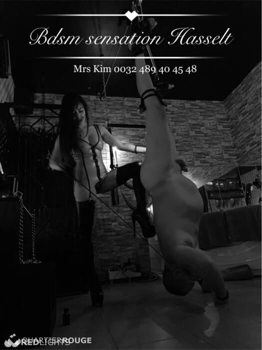 Mrs Kim BDSM (Photo)