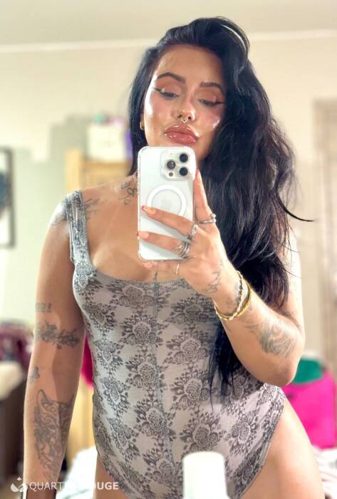 Julia (Photo)