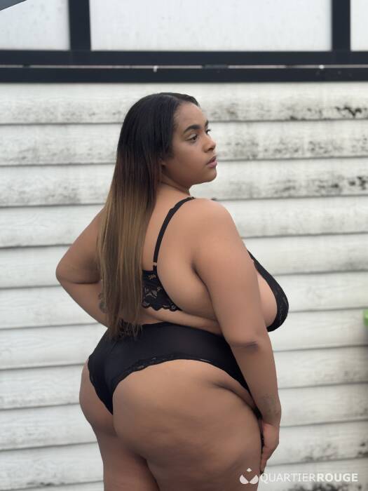 Laura (Photo)