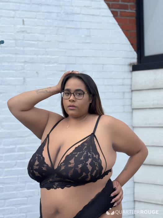 Laura (Photo)