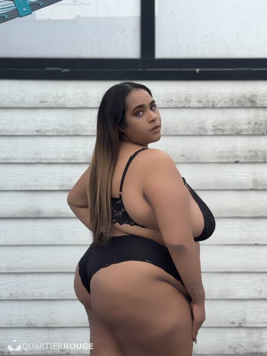 Laura (Photo)