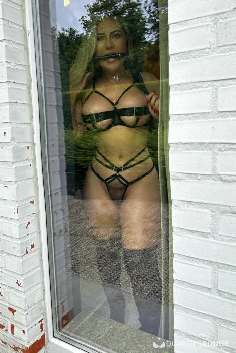 LAYLA HOT (Photo)