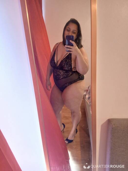 Liz Lili (Photo)