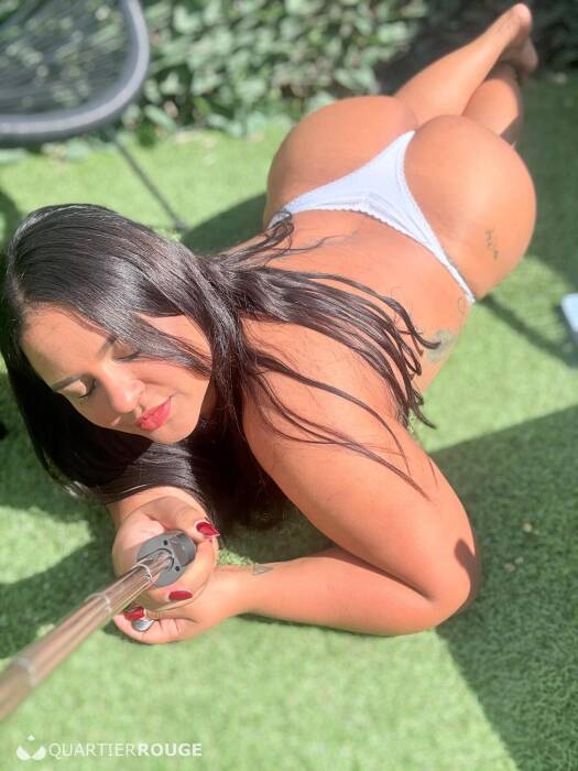 Isabella (Photo)