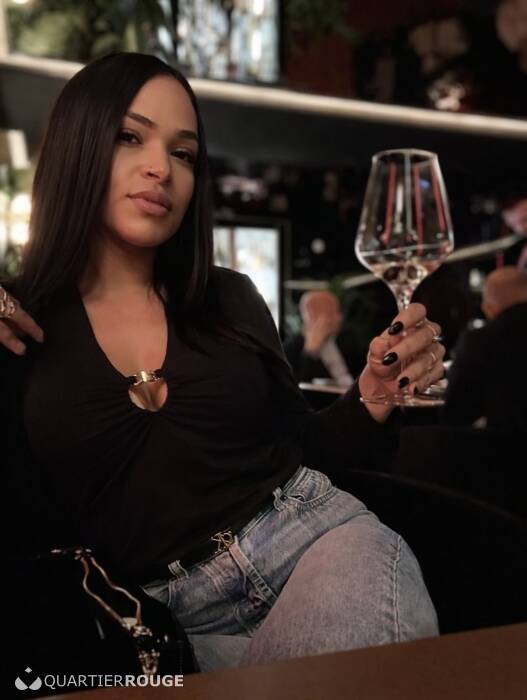 GEOVANA. Chaud, Douce et Sensuelle (Photo)