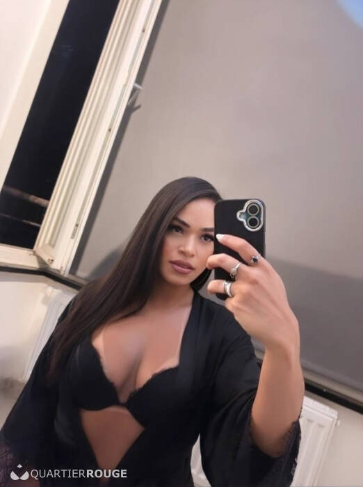 GEOVANA. Chaud, Douce et Sensuelle (Photo)