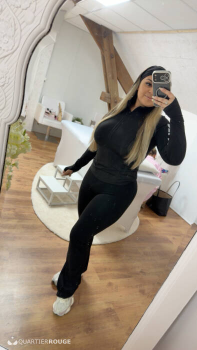 JULIANA Sexy (Photo)