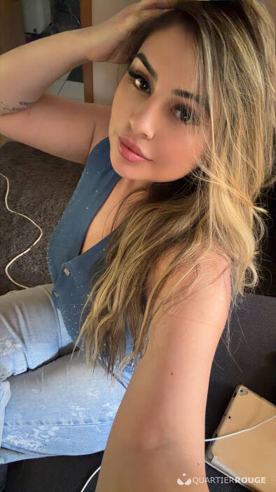 JULIANA Sexy (Photo)