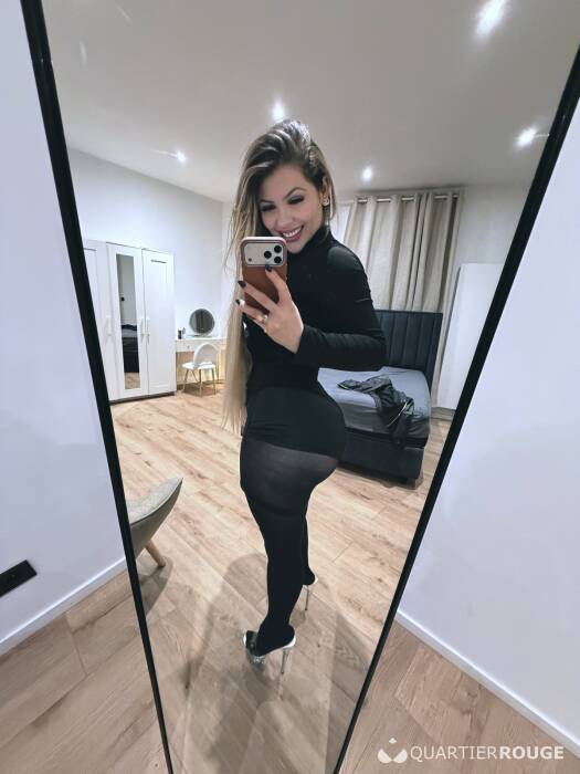 Ana Laure (Photo)
