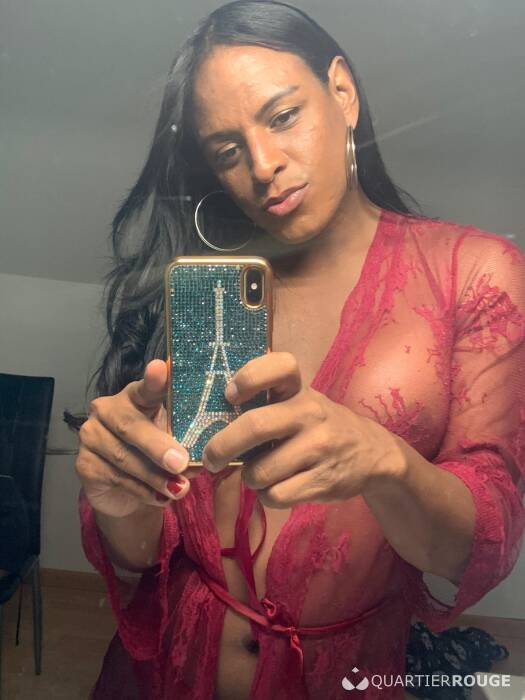 TRIO SHEMALE (Photo)