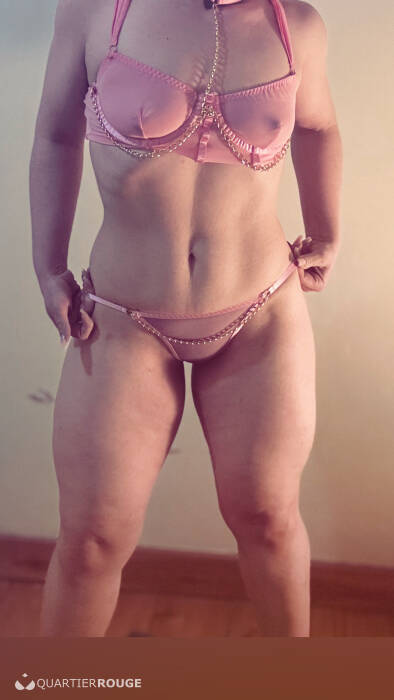 Ella (Photo)