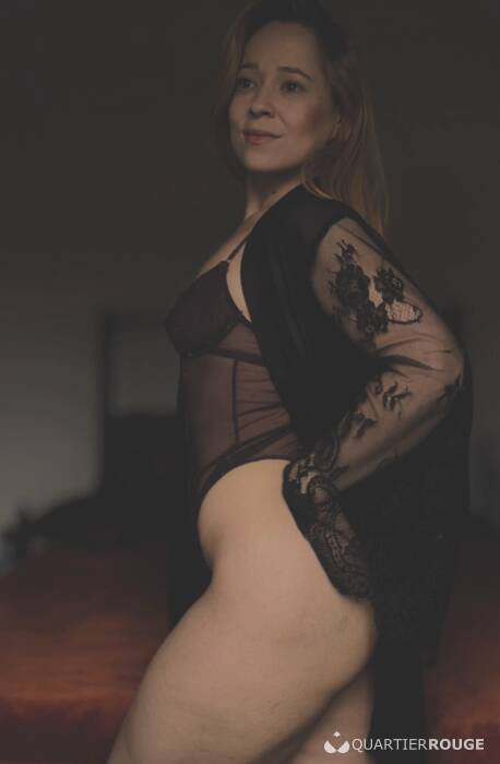 Ella (Photo)