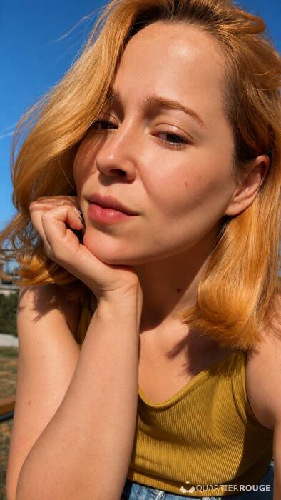Ella (Photo)