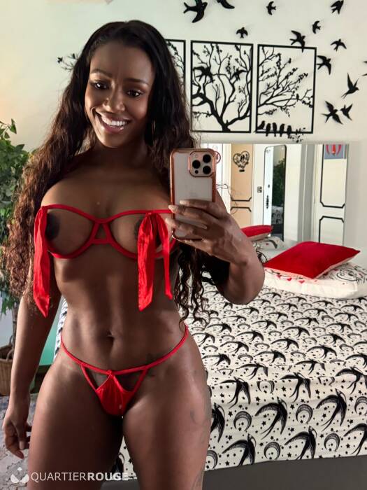 Naomi Indépendant (Photo)