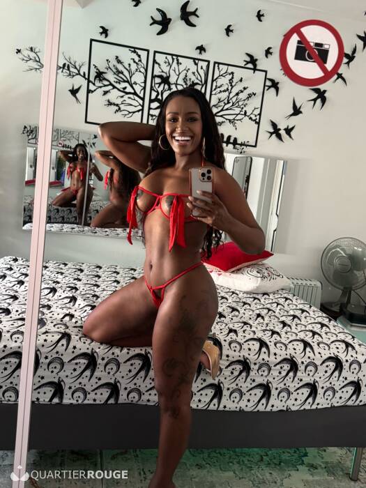 Naomi Indépendant (Photo)