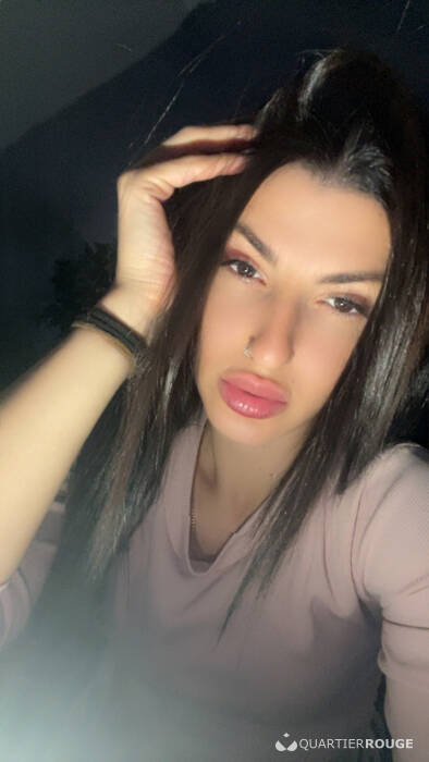 Andreea (Photo)