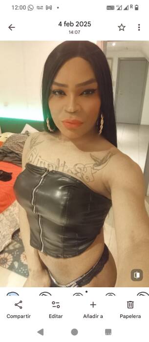 Jenifer TS hot (Photo)