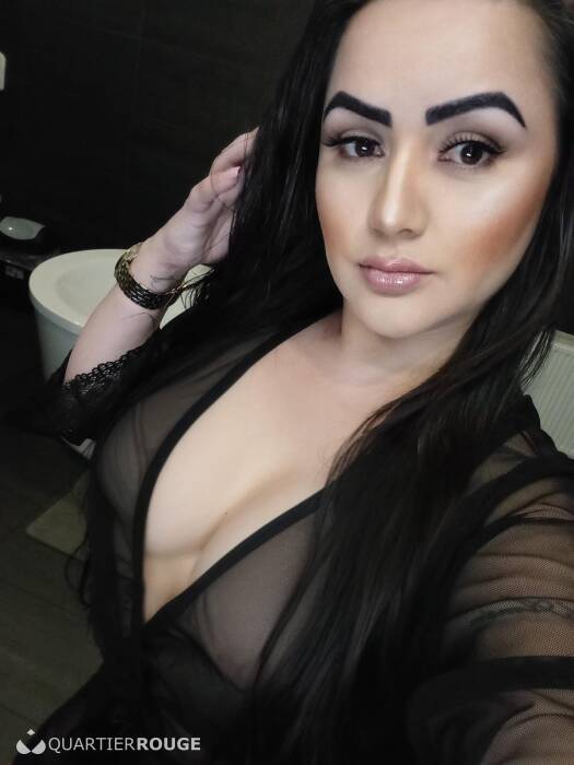DANIELA MELLO (Photo)
