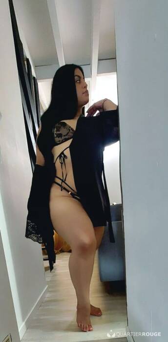 Nikki (Photo)