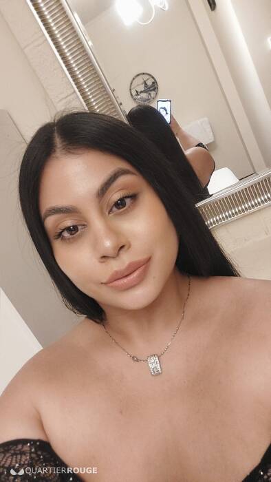 Nikki (Photo)