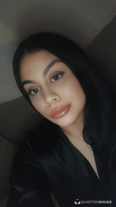 Nikki (Photo)