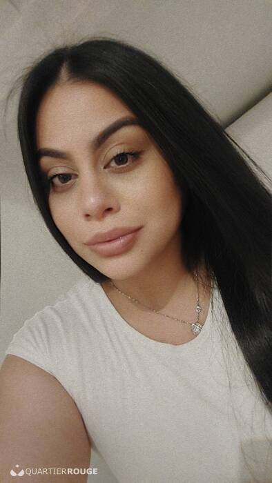 Nikki (Photo)