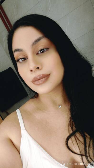 Nikki (Photo)