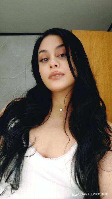 Nikki (Photo)