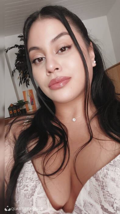 Nikki (Photo)