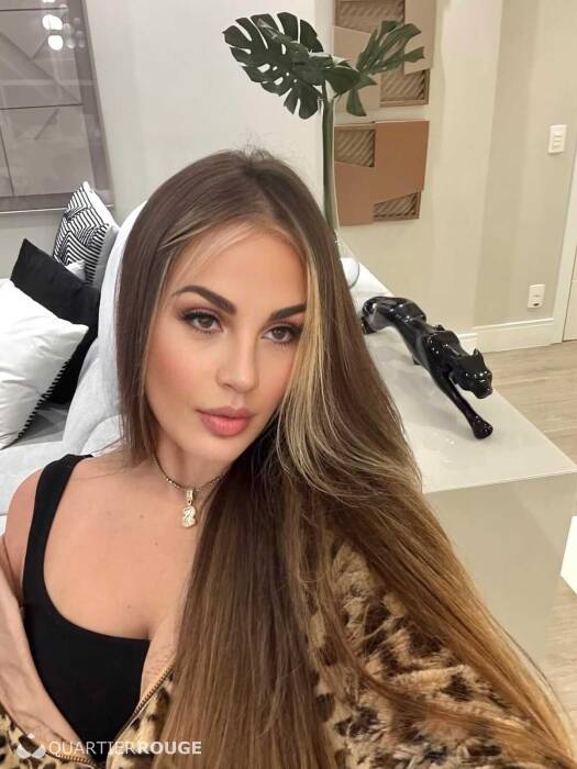 Isabelle super girlfriend (Photo)